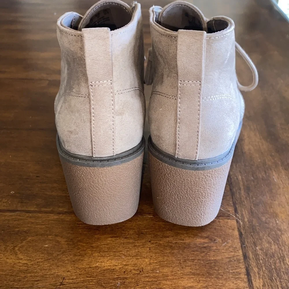 Dr. Scholl's Aurora wedge ankle Bootie women’s size 9 🆕
